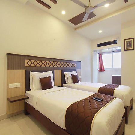 Oyo 11489 Pkn Classic Regency Madurai Exteriér fotografie