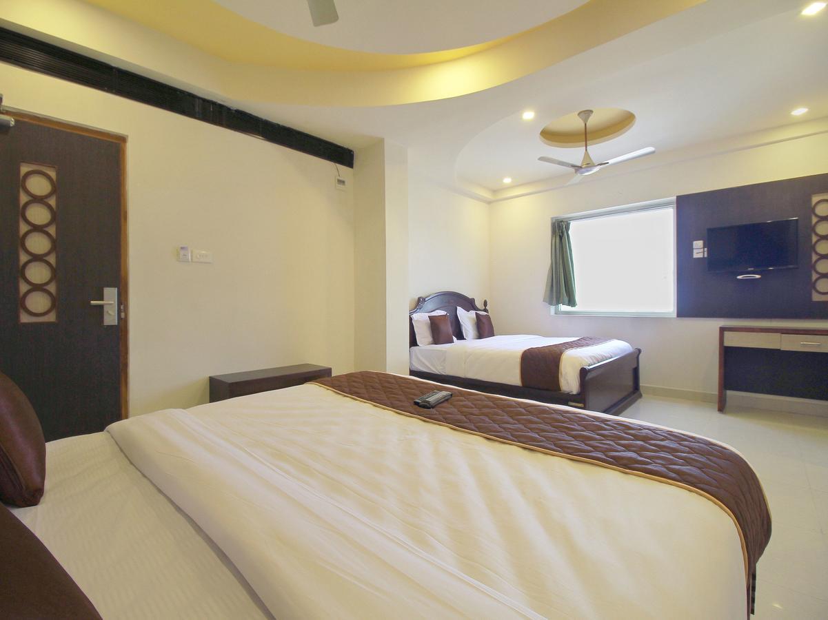Oyo 11489 Pkn Classic Regency Madurai Exteriér fotografie