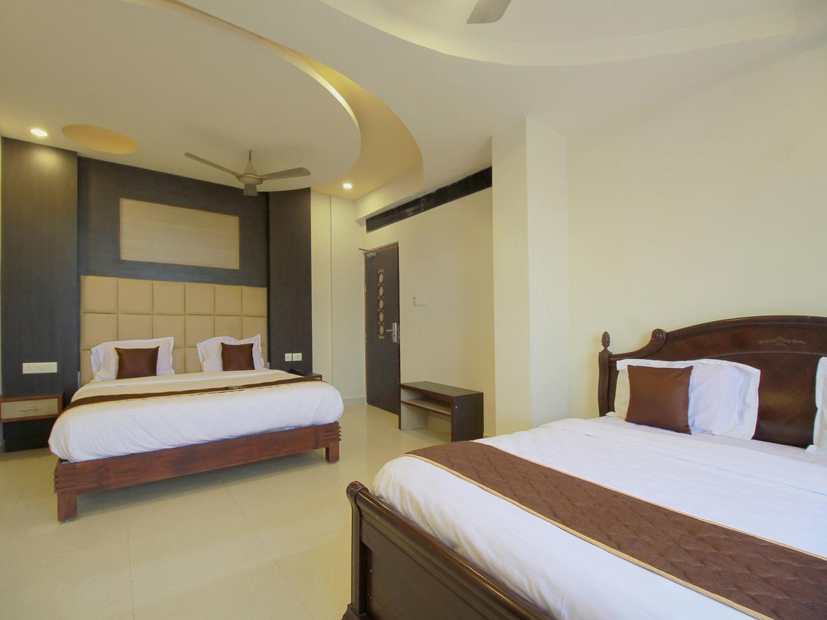 Oyo 11489 Pkn Classic Regency Madurai Exteriér fotografie
